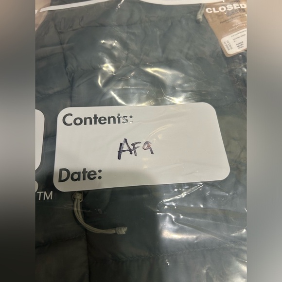 Patagonia Women's S Small Down Sweater Vest Puffer Puff Nouveau Green Grey NWT - Picture 6 of 8